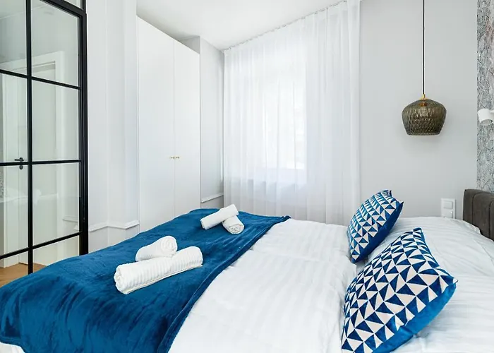 Daire Stone Hill Sunrise *